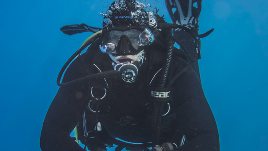 Keeping Your Scuba Gear in Top Shape: Tips for Proper Maintenance, Cleaning, and Storage.
